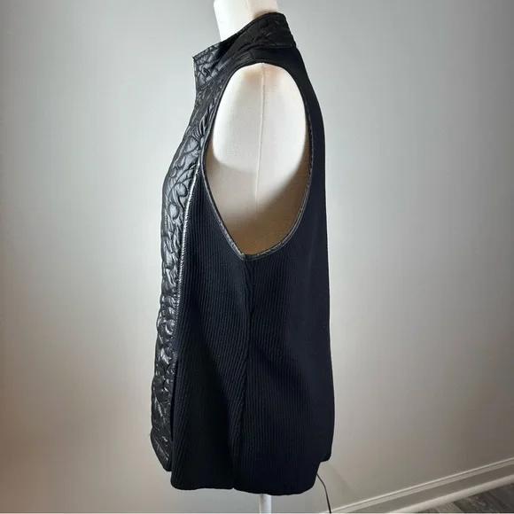 Chico’s Collection Black Quilted Faux Leather Vest Size 2 Sleek & Chic - Picture 5 of 12